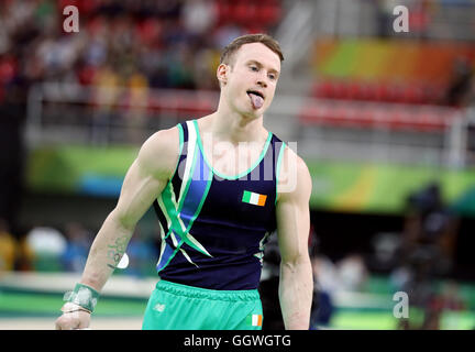 Irlands Kieran Behan in Aktion im Kunstturnen der Männer am ersten Tag der Olympischen Spiele in Rio, Brasilien. Stockfoto