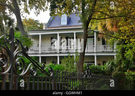 Ein Südstaaten in der historischen Altstadt von CHARLESTON, SOUTH CAROLINA Stockfoto