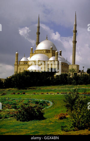 Die Muhammed Ali Mosque in Alt-Kairo, auch bekannt als die Alabaster-Moschee. Ägypten. Stockfoto