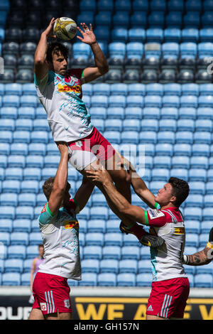 Ricoh Arena in Coventry, UK. 7. August 2016. Singha Premiership 7 s Rugby. Finaltag. Harlekine Zentrum Oscar Hirskyj-Douglas. © Aktion Plus Sport/Alamy Live-Nachrichten Stockfoto