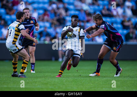 Ricoh Arena in Coventry, UK. 7. August 2016. Singha Premiership 7 s Rugby. Finaltag. Wespen Christian Wade entzieht sich der Angriff © Action Plus Sport/Alamy Live News Stockfoto