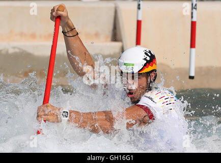 Sideris Tasiadis Deutschland konkurriert im Kanu Single Männer Vorlauf der Kanu-Slalom-Veranstaltung während der Rio 2016 Olympischen Spiele Whitewater Stadium, Rio De Janeiro, Brasilien am 7. August 2016. Foto: Friso Gentsch/dpa Stockfoto