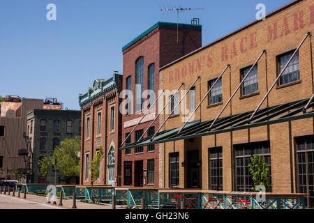 Rochester, New York. Mill Street, Browns Rennen Markt Gebäudes, National Register Historic District. Stockfoto