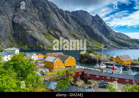 Fischerdorf Nusfjord, Fjord, Lofoten, Norwegen Stockfoto