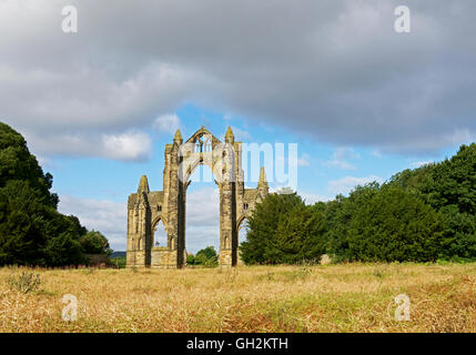 Die Ruinen der Kolonialwarenhändler Priory, North Yorkshire, England UK Stockfoto