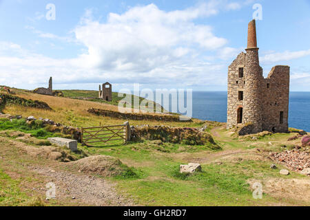 Westen Wheal Owles Zinn und Kupfer mine Maschinenhaus auf Botallack Cornwall England UK Stockfoto