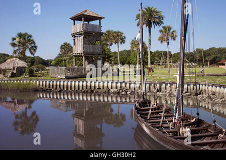 1513 Landeplatz von Pnce de Leon mit Replik spanischen Wachturm.  Fountain of Youth Park, St. Augustine, Florida. Stockfoto