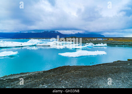 Der Jökulsárlón einen großen Gletschersee in südöstlichen Island anzeigen Stockfoto