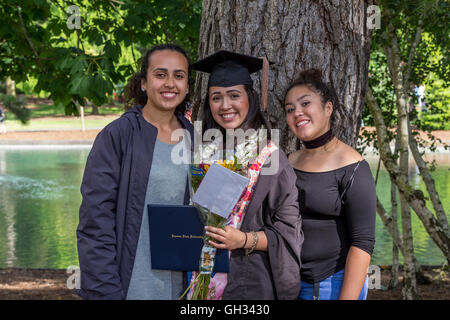 Student an der Abschlussfeier Zeremonie an der Sonoma State University in Rohnert Park in Sonoma County in Kalifornien Vereinigte Staaten von Amerika Stockfoto