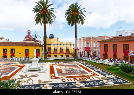 La Orotava, Teneriffa, Spanien - 11. Juni 2015: Das fest von Corpus Christi ist eine der am tiefsten verwurzelten Traditionen Te Stockfoto