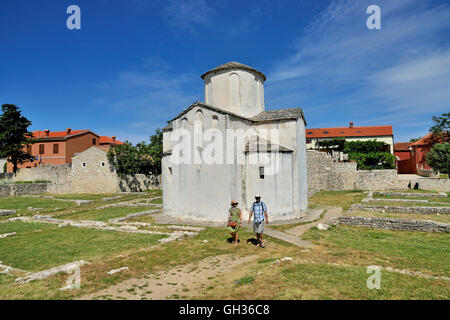 Geographie/Reisen, Kroatien, Kirche des Heiligen Kreuzes, bekannt als der kleinsten Kathedrale der Welt, Nin, Adria, Zadar Zupa, Additional-Rights - Clearance-Info - Not-Available Stockfoto