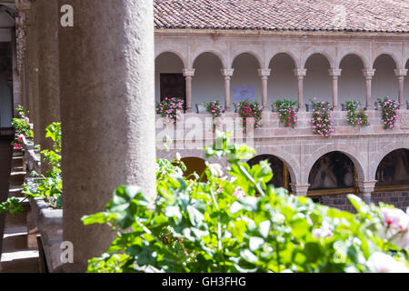 Cusco, Peru - 14 Mai: Innenarchitektur und Detail der Templo de Santo Domingo in Cusco. 14. Mai 2016, Cusco Peru. Stockfoto