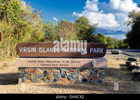 Ortseingangsschild von den Virgin Islands Nationalpark, St. John, US Virgin Islands Stockfoto