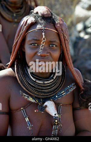 Geographie/Reisen, Namibia, Frau Himba, in der Nähe von Ovikange, Kaokoveld, Additional-Rights - Clearance-Info - Not-Available Stockfoto