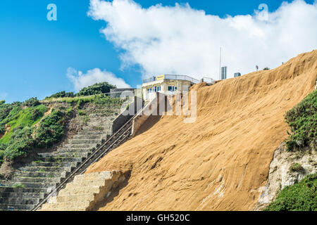 Seilbahn-Station in Bournemouth. Website einer jüngsten Klippe Zusammenbruch Stockfoto