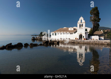 Nahaufnahme des Heiligen Klosters Panagia Vlacherna, Kanoni, Ionische Insel, Korfu, griechische Inseln, Griechenland Stockfoto