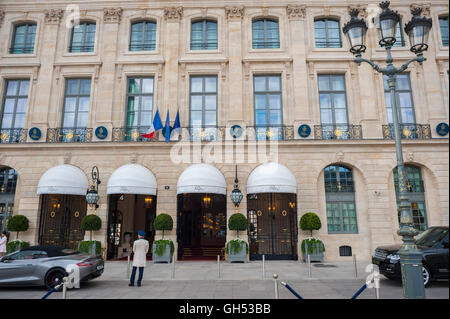 Paris, Frankreich, Außenansicht, The Hôtel Ritz, Luxus, Außenfassade des Gebäudes, Front am 'Place Vendome' schicken Gebäude frankreich, Architektur Stockfoto