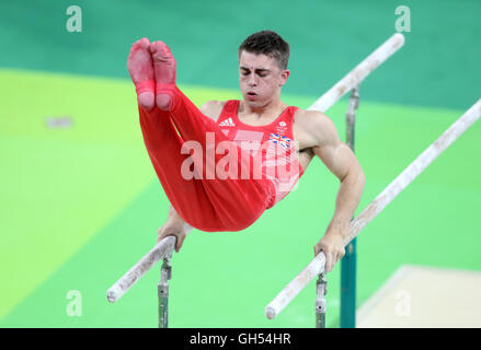 Der Brite Max Whitlock während die Männer künstlerische Gymnastik Finale auf dem Rio Olympic Arena am dritten Tag der Olympischen Spiele in Rio, Brasilien. Stockfoto