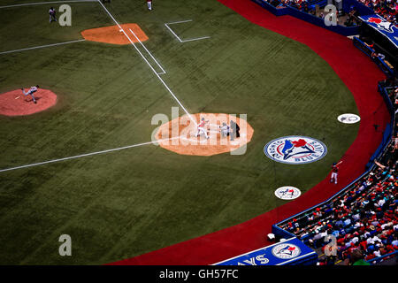 Die Toronto Blue Jays spielen den Detroit Tigers am Canada Day im Rogers Centre in Toronto, Kanada. Stockfoto