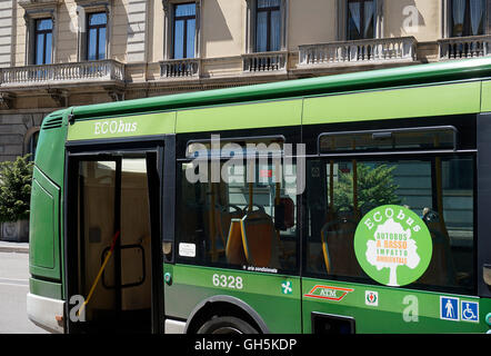 Eine umweltfreundliche Bus für die öffentlichen Verkehrsmittel in Mailand, Italien Stockfoto