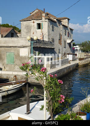 Szene in Kastel Gomilica, Kroatien Stockfoto