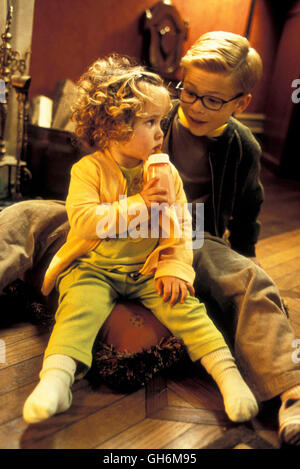 STUART LITTLE 2 / Stuart Little 2 USA 2002 / Rob Minkoff George Little (JONATHAN LIPNICKI) Und seine Kleine Schwester Martha Regie: Rob Minkoff aka. Stuart Little 2 Stockfoto