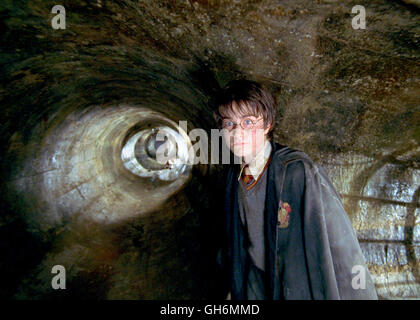 HARRY POTTER UND sterben KAMMER DES SCHRECKENS / Harry Potter und die Kammer der Geheimnisse GB 2002 / Chris Columbus Harry Potter (DANIEL RADCLIFFE)-Regie: Chris Columbus aka. Harry Potter und die Kammer des Schreckens Stockfoto