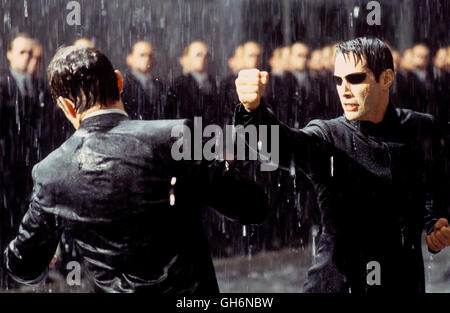 MATRIX REVOLUTIONS / USA 2003 / Andy Wachowski Und Larry Wachowski Agent Smith (HUGO WEAVING) Neo (KEANU REEVES) Regie: Andy Wachowski, Larry Wachowski Stockfoto