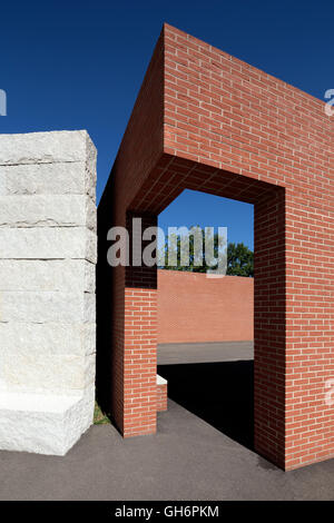 Die Promenade mit „offenen Räumen“ von Àlvaro-Siza auf dem Vitra Campus, weil am Rhein. Stockfoto