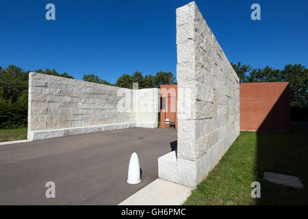 Die Promenade mit „offenen Räumen“ von Àlvaro-Siza auf dem Vitra Campus, weil am Rhein. Stockfoto