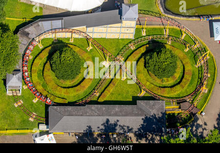 Luftaufnahme, Kinder, Spaß im Vergnügungspark parken, Schloß Beck, Achterbahn, Ferienspaß, Burg, Feldhausen, Kirchhellen, Stockfoto