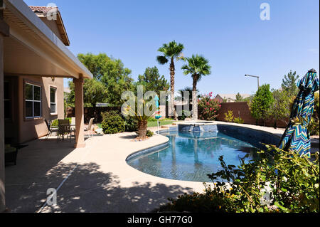 Wohn Garten Schwimmbad in der Wüste Südwesten der USA Stockfoto