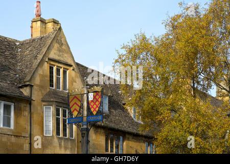 Herbstsonne in Chipping Campden, Cotswolds, Gloucestershire, Großbritannien Stockfoto