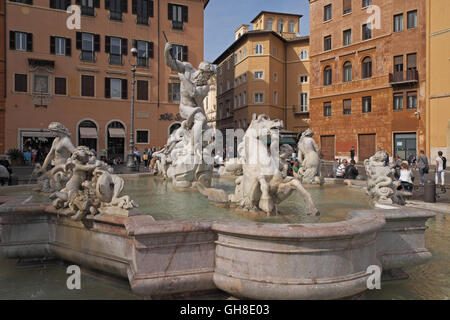 Fontana Nettuno (Neptunbrunnen), Piazza Navona, Rom, Italien. Stockfoto