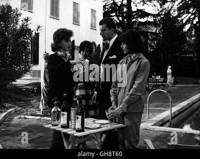 IL SICARIO / Il Sicario Italien 1960 / Damiano Damiani trinken-Szene Im Garten Mit SYLVA KOSCINA, BELINDA LEE Regie: Damiano Damiani aka. Il Sicario Stockfoto