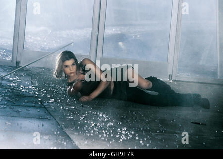 MILLA JOVOVICH (Alice) Regie: Alexander Witt aka. Resident Evil: Apocalypse Stockfoto