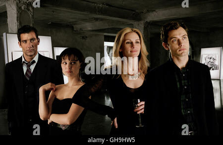 AKTAUFNAHMEN näher USA 2004 Mike Nichols Larry (CLIVE OWEN), Alice (NATALIE PORTMAN), Anna (JULIA ROBERTS) Und Dan (JUDE LAW) Film, Fernsehen, Kino, Drama, Liebesfilm Regie: Mike Nichols aka. Näher Stockfoto