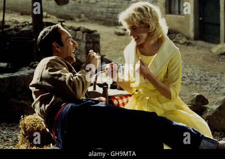 BEYOND THE SEA USA/Deutschland 2004 Kevin Spacey Boby Spacey (KEVIN SPACEY) Und Sandra Dee (KATE BOSWORTH) Regie: Kevin Spacey Stockfoto