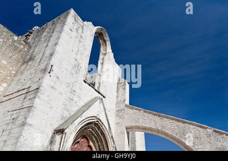 Detail der Ruinen von der Kloster von Our Lady of Mount Carmel (das Carmo Kloster), ein mittelalterliches Kloster von Lissabon 1755 zerstört Stockfoto