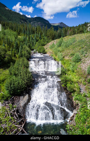 Wasserfall entlang Oh-werden fröhlich Weg; Schulter des Mt. Owen; Gunnison National Forest; in der Nähe von Crested Butte; Colorado; USA Stockfoto