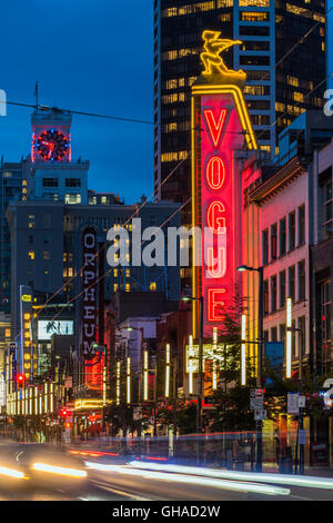 Nachtansicht der Granville Street, Vancouver, Britisch-Kolumbien, Kanada Stockfoto