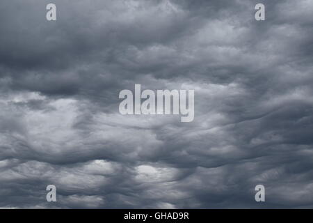 Asperatus Wolken Haarp