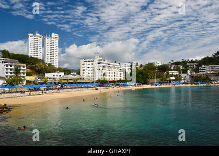 Playa Caleta Strand, Acapulco, Mexiko Stockfoto