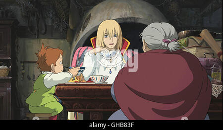 DAS WANDELNDE SCHLOSS Hauru keine Ugoku Shiro / Howl's Moving Castle Japan 2004 Hayao Miyazaki Hauro Assistent Markl, Sophie Und Hauro. Regie: Hayao Miyazaki aka. Hauru keine Ugoku Shiro / das wandelnde schloss Stockfoto