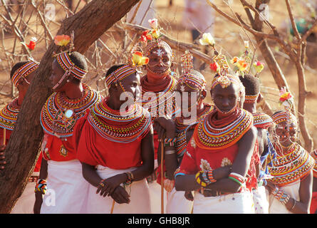 DIE WEISSE MASSAI Deutschland 2005 Hermine Huntgeburth Filmszene: Massai als Hochzeitsgäste Regie: Hermine Huntgeburth Stockfoto