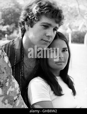 LOVE STORY USA 1970 Arthur Hiller Oliver (RYAN O'NEAL) Und Jennifer (ALI MACGRAW)-Regie: Arthur Hiller