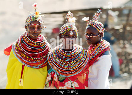 STERBEN, WEISSE MASSAI Deutschland 2005 Hermine Huntgeburth Prozentsatz in Traditioneller Tracht Regie: Hermine Huntgeburth Stockfoto