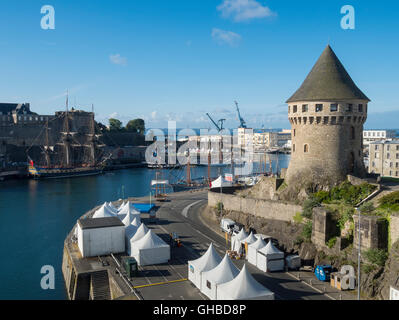 Mündung des Penfeld gesehen von der Brücke Recouvrance, während des Festivals der Windjammer "Brest 2016", Frankreich Stockfoto