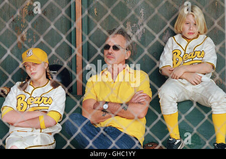 DIE BÄREN SIND LOS USA 2005 Richard Linklater sterben Bad News Bears: Amanda (SAMMI KANE KRAFT), Trainer Morris (BILLY BOB THORNTON), Tanner (TIMMY DETERS) Regie: Richard Linklater Stockfoto