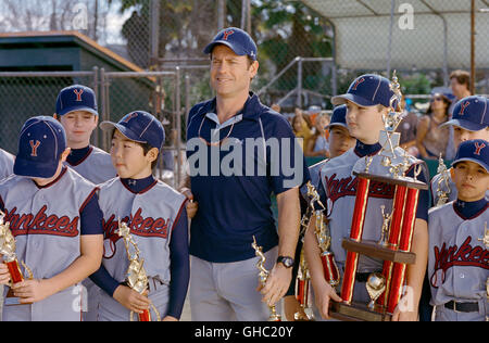 STERBEN, BÄREN SIND LOS USA 2005 Richard Linklater Das Baseball-Juniorenteam "Yankees" Und Ihr Trainer Roy (GREG KINNEAR)-Regie: Richard Linklater Stockfoto